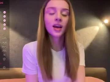evie_may on Chaturbate 