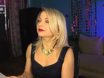 gloria_lovely — Let's show you my heels [25 tokens left] today i can give  u my lovence control if u want give me pleasure #milf  #muscle #smalltits #mature #blonde