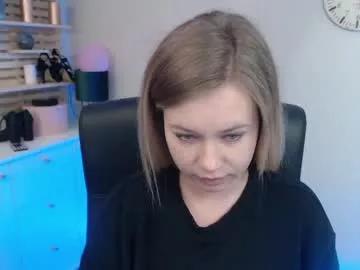 holly_bb95 on Chaturbate 