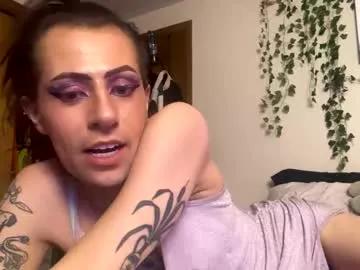 hottiefrmhell97 on Chaturbate 