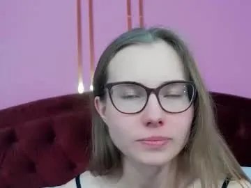 jessiestarrr — Jessiestarrr's room #cute #glasses #privateshow #skinnybody