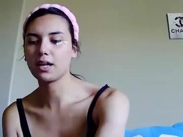 kindahottrans on Chaturbate 