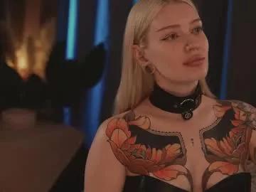 kinkylina_ on Chaturbate 