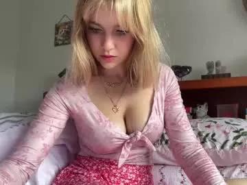 kittengirlxo on Chaturbate 