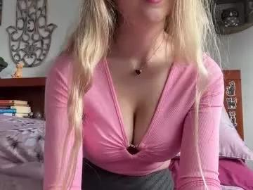 kittengirlxo on Chaturbate 