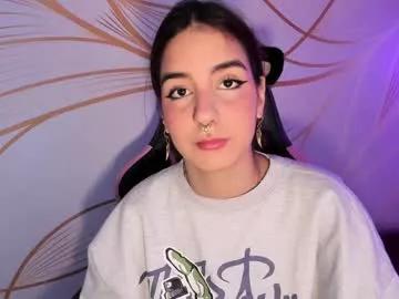 kittyhell_ on Chaturbate 