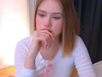 kittymeow_xxx on Chaturbate