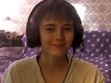 leigharedcross — GOAL: Make me smile [0 tokens remaining] Welcome to my room! #teen #18 #cute #shy #new