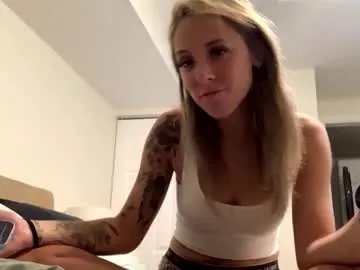 lilslutxxxbangz — Welcome to my room! - Goal: Choke on his cock  [535 tokens left]