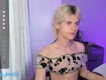 little_femb0y on Chaturbate 