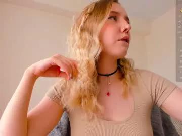 loopcia on Chaturbate 