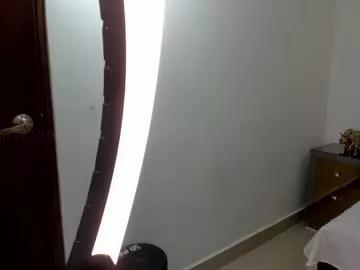 maxxicruz on Chaturbate 