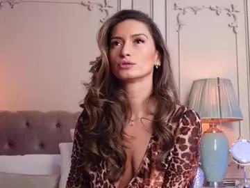 mayavixxen — Let's get wet together! Try: 45/55/101/122/149/222/PVT ON! - Goal: SQUIRT [3889 tokens left] #blowjob #milf #squirt #natural #anal