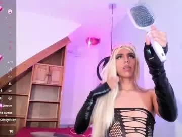 misschloe_laurent on Chaturbate 