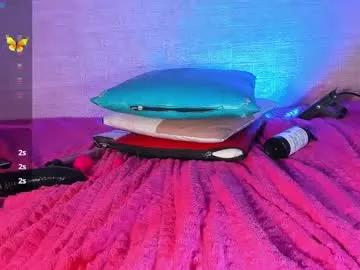 misschloe_laurent on Chaturbate 