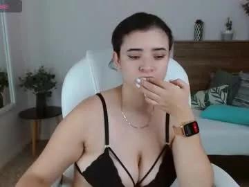 monce_hills on Chaturbate 