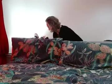 mrs_velvet_vixen_and_mr_stud — Fucks me until he cums. ;) - Check out our naughty tips menu and pvt. Yum. ;) #pvt #cum #milf #creampie [2000 tokens remaining]