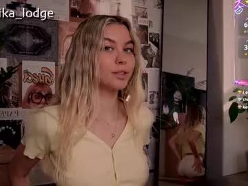 nika_lodge on Chaturbate 