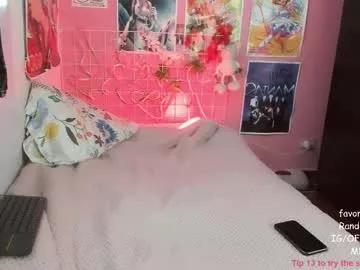 nikylaine on Chaturbate 