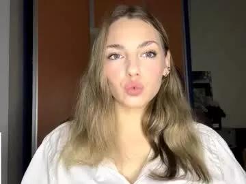 pricillahoinacki — Goal:Biggest smile ever . My name is Amelia  #new , new experience to me, hope it turns out well :3  #skinny #bigboobs #18 #shy [10 tokens remaining]