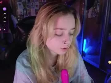queen_kitty1818 on Chaturbate 