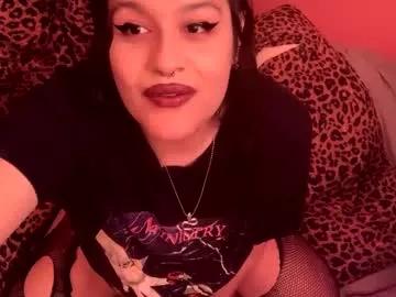 rattlesnakebitch on Chaturbate 