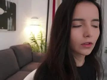 raychell_black — CrazyTicket: Show in progress. GOAL TIME - Fingering (naked) . Tip 31 tokens to see the show