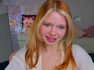 red__candy — Teasing twerk in my short skirt for Daddy [26 tk remaining] Fav pattern 15tk-20 sec 35tk-35sec #redhead #daddysgirl #smalltits #pantyhose #tease