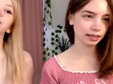 rochelle_dolly — Goal: skirt tease #happynewyear #bigboobs #18 #smoke #feet - Next Goal: sexy pose