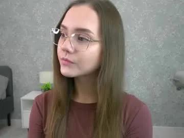 sara_whooops — Goal: Tease my pussy! #teen #shy #18 #young #bigass [222 tokens remaining]