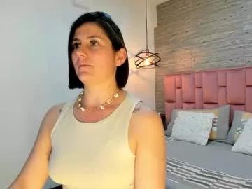 sarahdeyvis on Chaturbate 