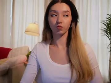 sarasuo on Chaturbate 