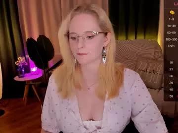 sheslinki on Chaturbate 
