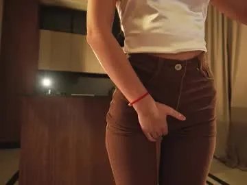 sunshine_______ — hi) - Goal: take off top with music [999 tokens left]