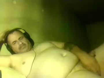 tellmeyourwatchinggirls on Chaturbate 