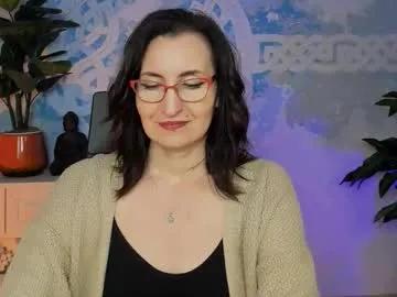 unatera — GOAL: have a nice day [11 tokens remaining] Welcome to my room #new #skinny #sensually #nonude #milf #dirtytalk