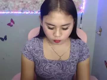 urasianladyfox2xxx on Chaturbate 