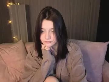 xxxnaughtyfoxxx — GOAL: squezee boobs close to camera [8 tokens remaining] Welcome to my room! #feet #sph #joi #lovense #new #shy