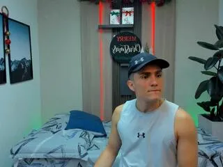 alan_kevin on Flirt4Free