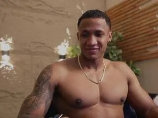 logan_varela — Freechat on Flirt4Free