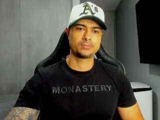 wext — Freechat on Flirt4Free