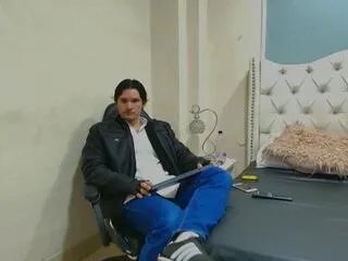 winston_cox — Freechat on Flirt4Free