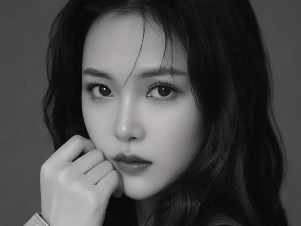 AgelaHui — My shows have lots of cool music and a very calming atmosphere. Great dancing and talking about everything. Games ranging from chess to stripping and guessing the melody,