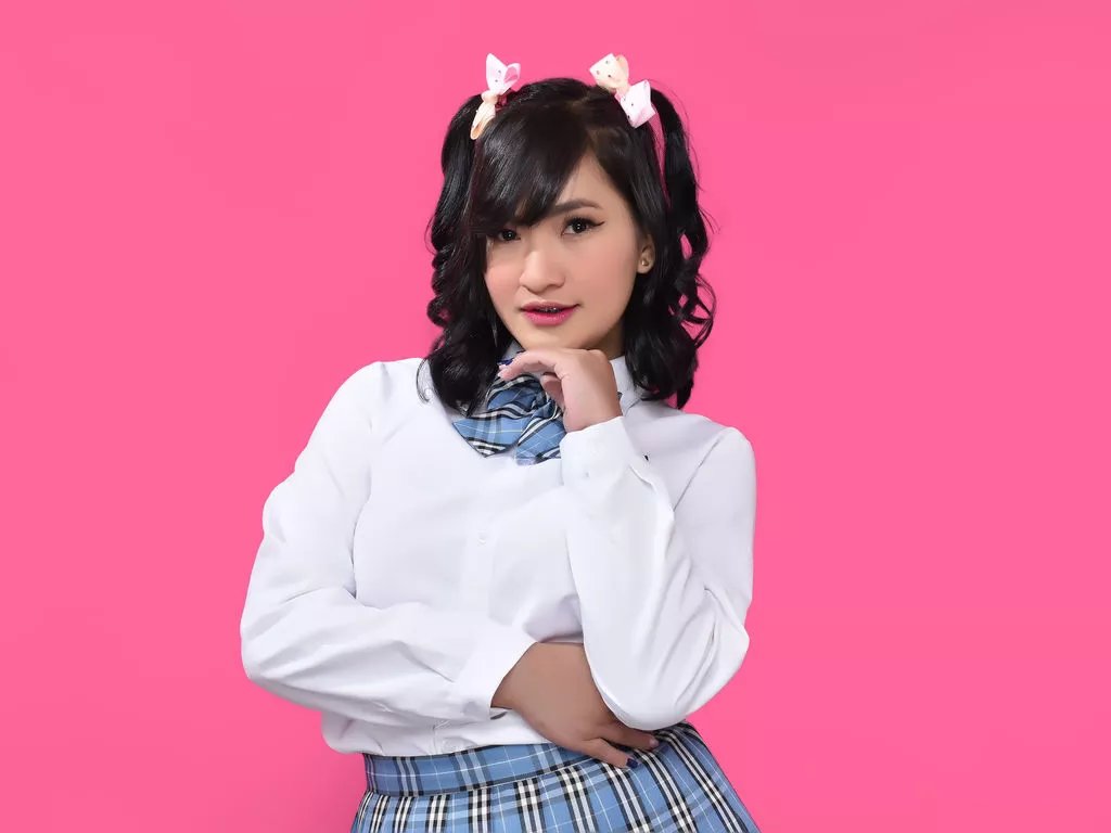 AngelaQuinn — I do like guys who also makes a woman feel pleased and treated well. I like you to make me show my wildest side of me.