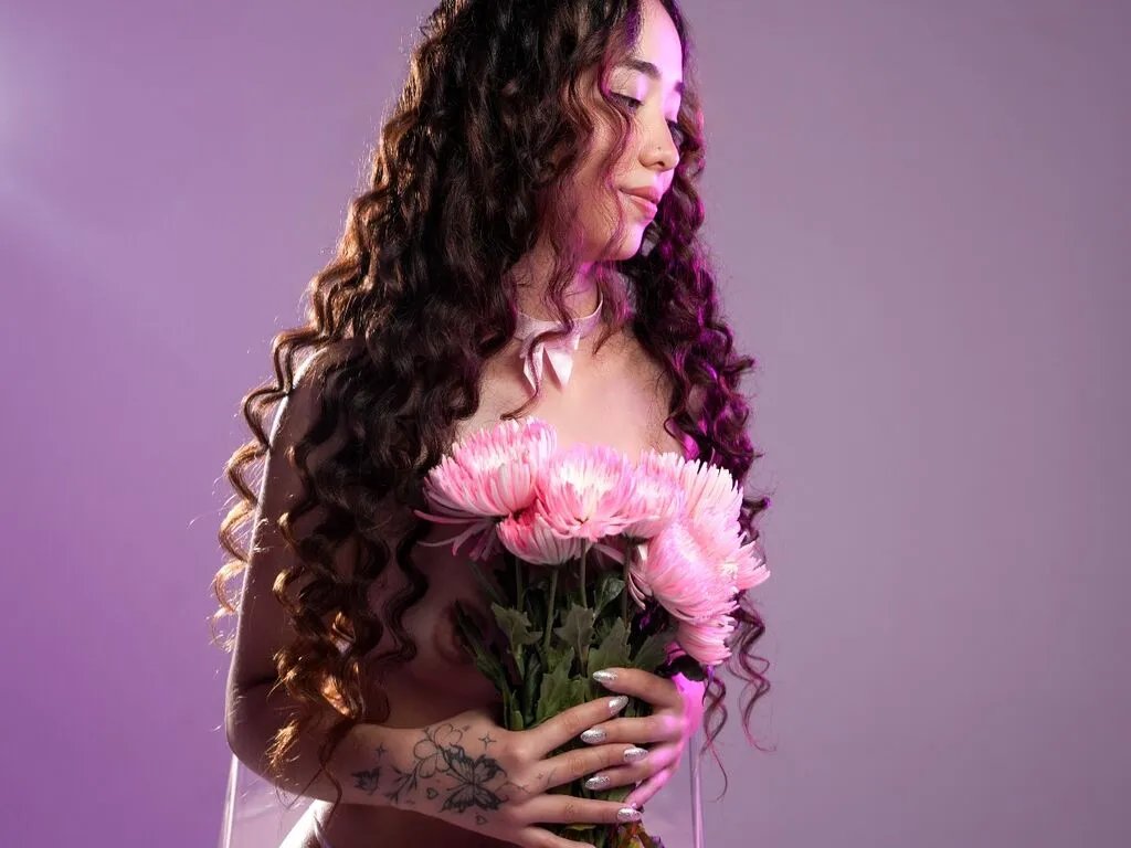 BellaClaire — I love feeling eyes on me, conversations that start innocent and end full of chemistry. I enjoy playful smiles, sincere compliments, and those moments when the tension fills the air. I like to tease slowly... and let imagination do the rest 