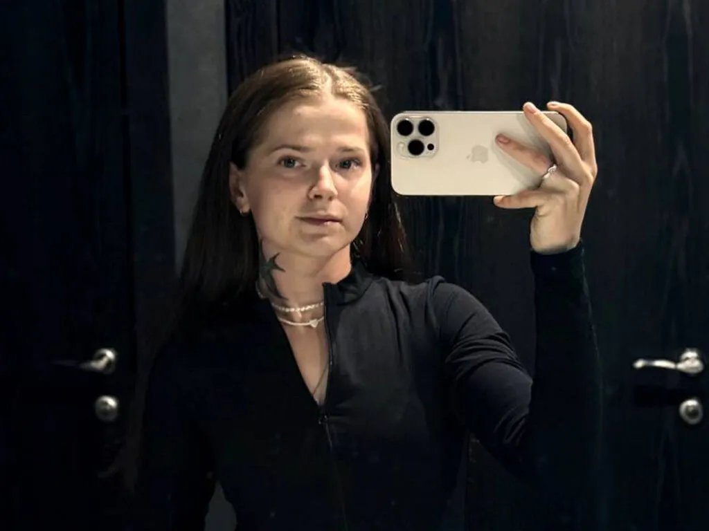 SilvaNayee — I am a very sociable, active, sweet and life-loving girl) I want to meet interesting people, share my fantasies with you and realize all my most cherished dreams)