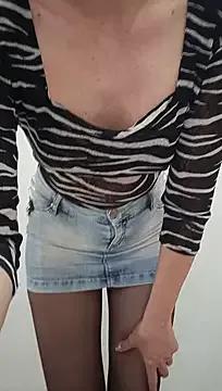-SWEET_BERRY- on StripChat 