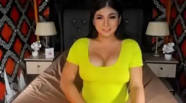 11inchGoddess4u on StripChat 