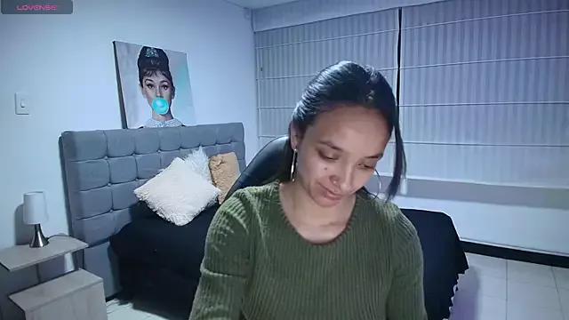_Camila_Evans_ on StripChat 