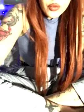 _CrazyLily_ on StripChat 